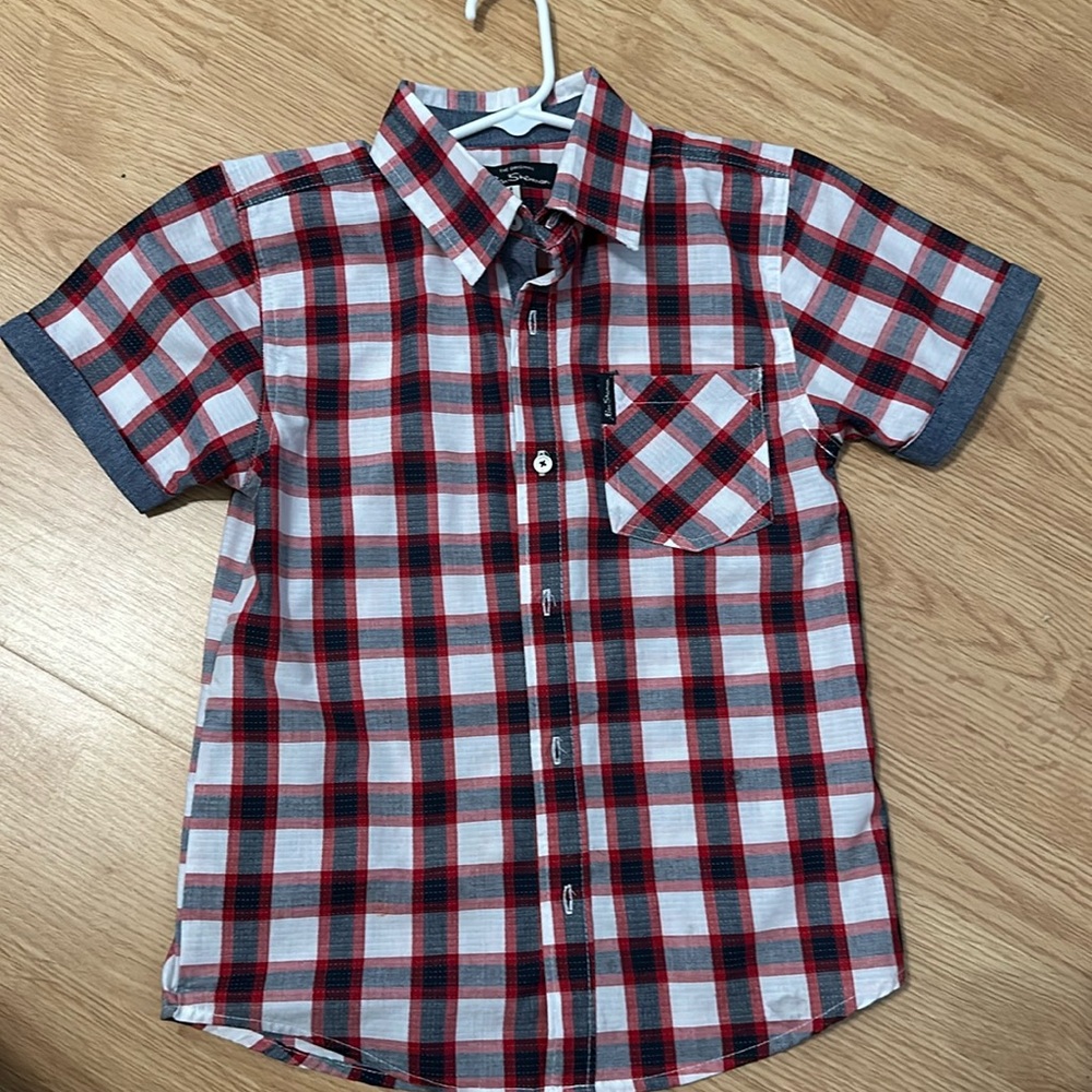 Short sleeve shirt
